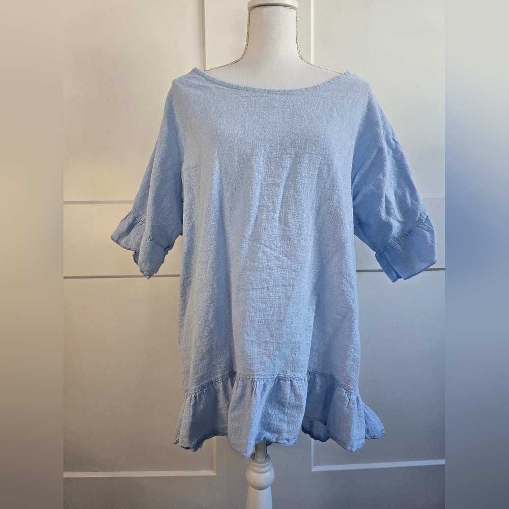 Light Blue Ruffle Hem Top With Button Detail Down The Black - Picture 1 of 10